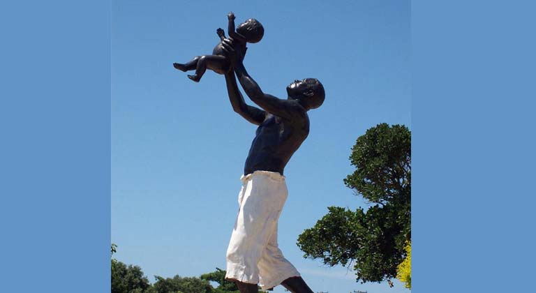 escultura-quilombo-buzios